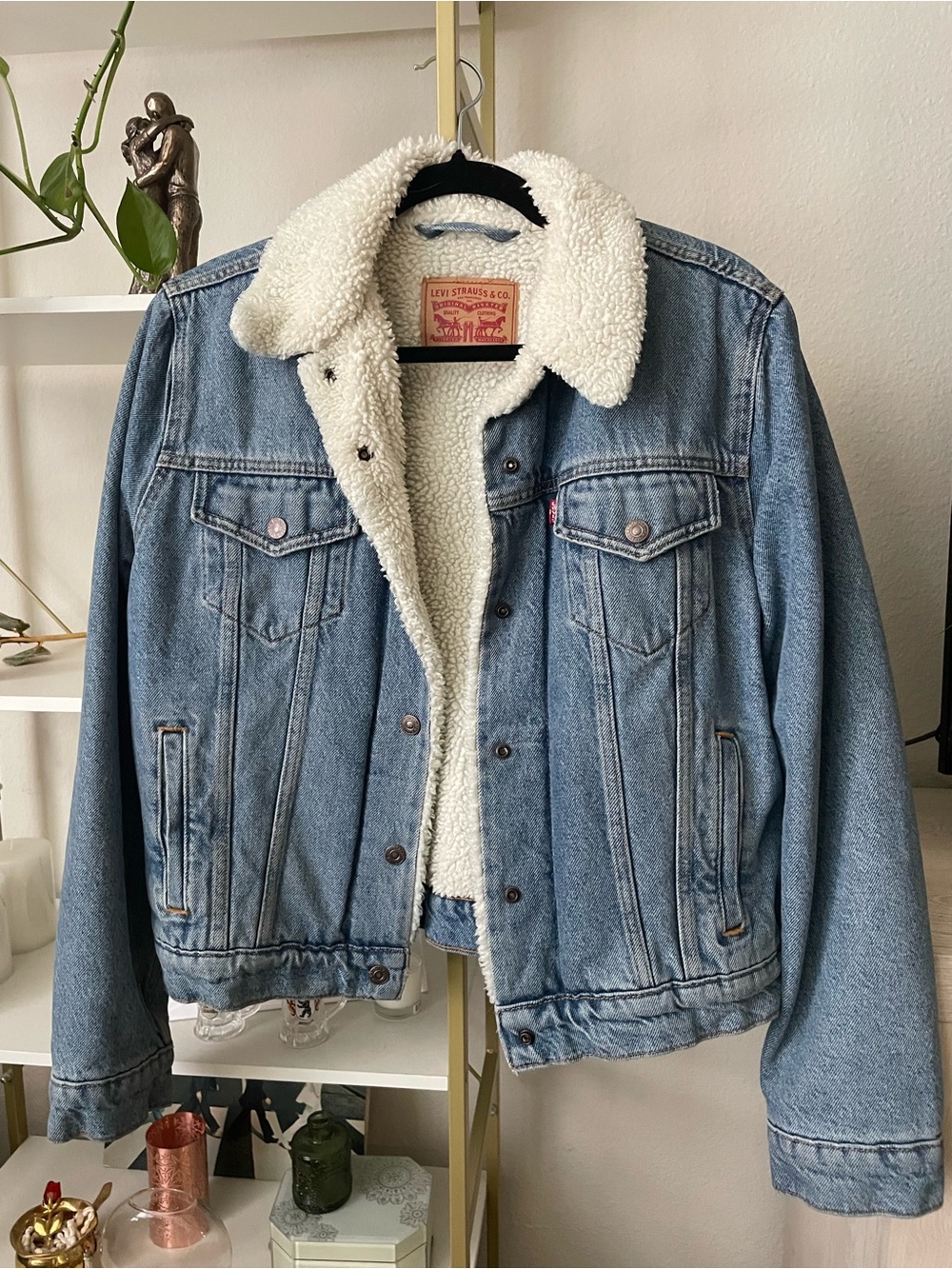 Levi's Light Blue Denim Jacket with White Sherpa Lining